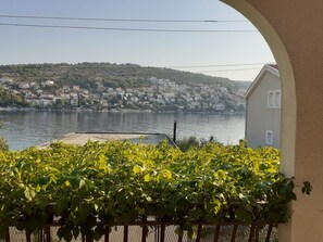 Property grounds - "Mladen" mit Blick auf das Wasser by Interhome (Trogir/Okrug Donji)