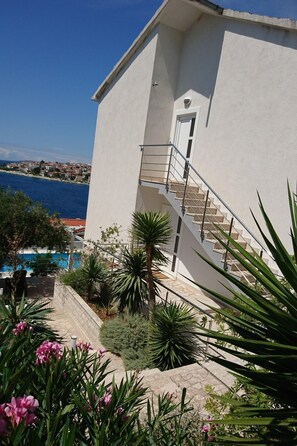 Exterior - "Maya 1" mit Blick auf das Wasser by Interhome (Trogir/Okrug Donji)