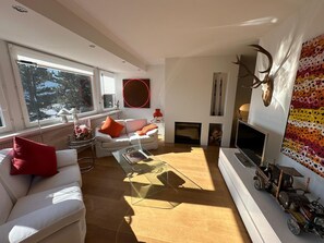 TV, fireplace, DVD player - LaConcorde Golf App2 by Interhome (Aminona)