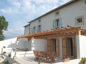 Outdoor dining - Haus für 6 Personen und 8 Kinder in Villautou by Interhome (Villautou)