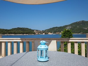 Property grounds - Großes Ferienhaus mit Terrasse und Garten by Interhome (Zaton)