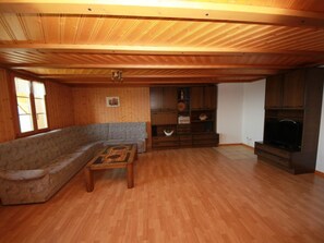 TV - Apartment Eygrat by Interhome (Escholzmatt)
