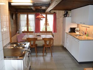 Fridge, oven, dishwasher, cookware/dishes/utensils - Bauernhof Gerber by Interhome (Signau)
