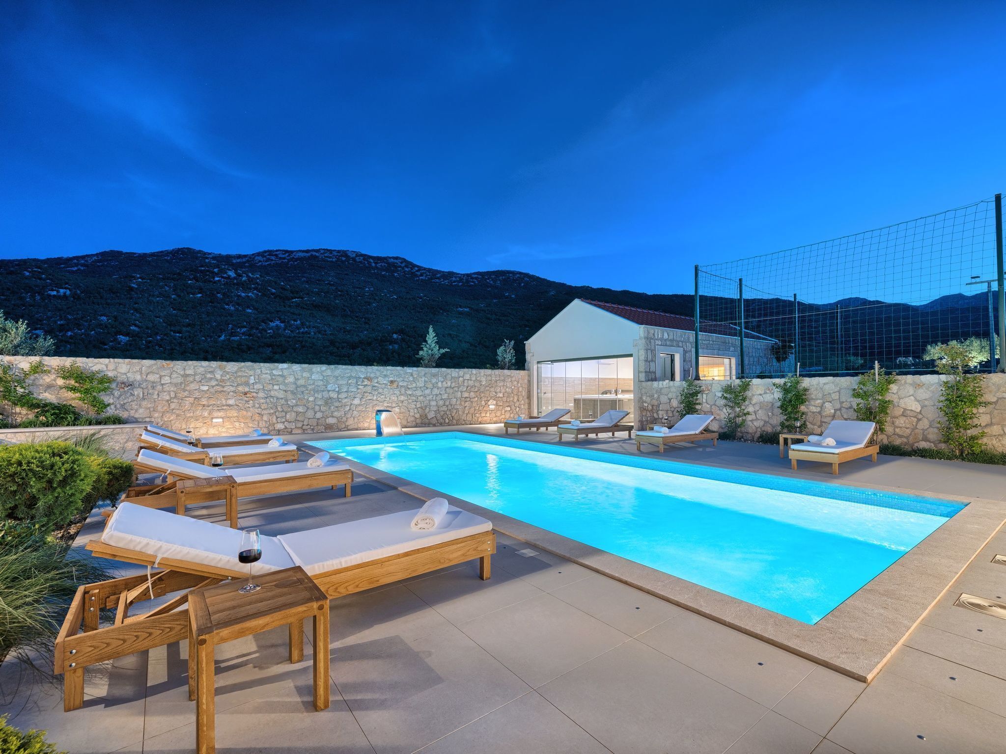 Et oppvarmet basseng