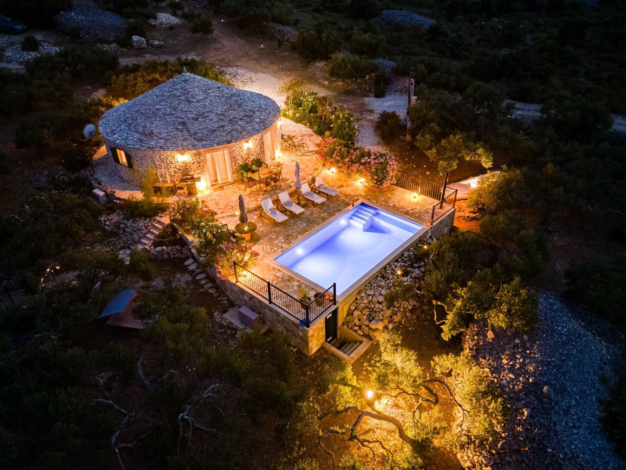 Een verwarmd zwembad