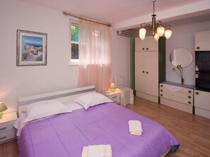 3 bedrooms, Internet - mit Kamin by Interhome (Dragovode)