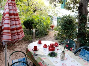 Outdoor dining - mit Kamin by Interhome (Dragovode)