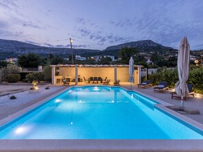 Pool - Villa Melki mit großem Privatpool by Interhome (Klis)