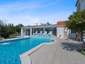 Beheizter Pool
