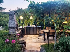 Outdoor dining - Villa Theresa by Interhome (Donji Zagon)