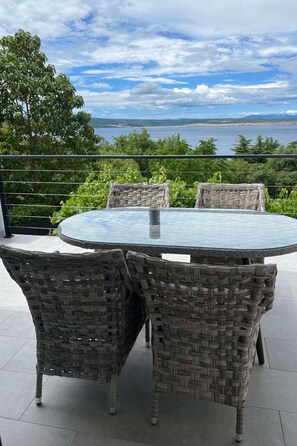 Outdoor dining - Komfortable Wohnung in Dramalj by Interhome (Crikvenica/Dramalj)