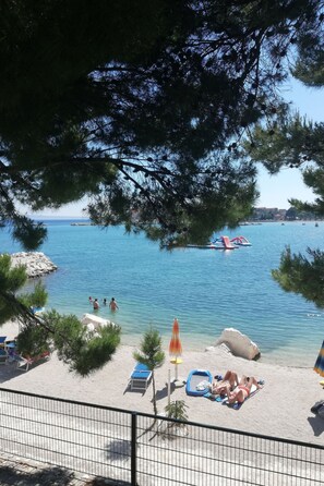 Beach - Kinderfreundliches Appartement mit Garten by Interhome (Split/Stobreč)