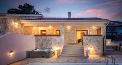 Villa Alora by Interhome