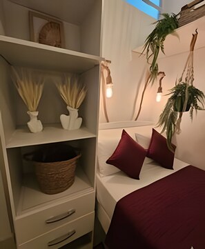 Apartment | Desk, laptop workspace, free WiFi - Michelle 401 (Rio de Janeiro)