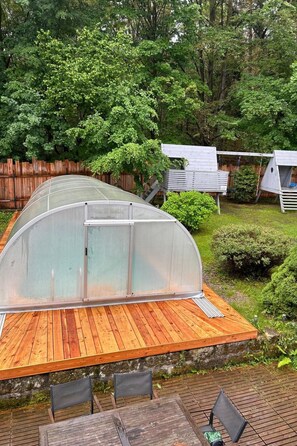 Outdoor dining - Traditionelles Haus, umgeben von Wäldern in Ralsko by Interhome (Mimon)