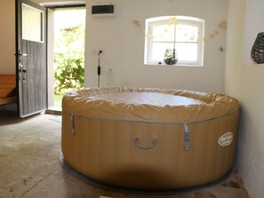 Interior - Traditionelles Haus, umgeben von Wäldern in Ralsko by Interhome (Mimon)