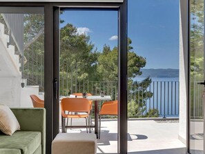 Living area - Villa LiTo - Apartman 2. with balcony and seaview by Interhome (Brela)