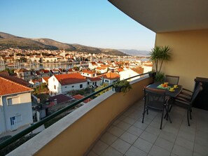 Ulkoruokailutilat