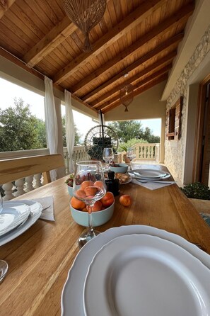 Outdoor dining - Modernes Ferienhaus Robinson in Dobropoljana by Interhome (Pašman/Banj)