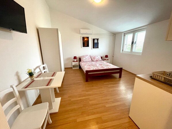 Internet - Wohnung Julie 8 by Interhome (Crikvenica/Jadranovo)