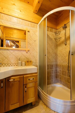 Towels - IDEAL FÜR FAMILIEN, PAARE UND NATURLIEBHABER by Interhome (Lokve)