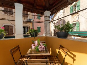 Outdoor dining - Piazzetta Premium by Interhome (Poreč)