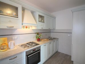 Fridge, oven, cookware/dishes/utensils - Anka A2 by Interhome (Poreč)