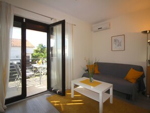 Living area - in Poreč mit Gepflegtem Garten by Interhome (Poreč)