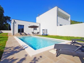 Pool - Ferienhaus, privater Pool, Dorf Šišan by Interhome (Medulin/Ližnjan)