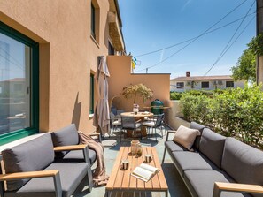 Outdoor dining - Studio-Wohnung "Bella" by Interhome (Pula)