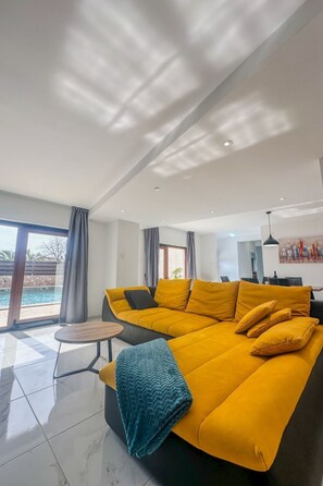 Living area - "Vanesa" by Interhome (Pula)