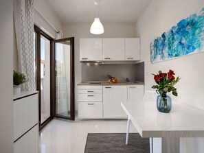 Interior - Schönes Appartement Mala 4 mit Pool by Interhome (Poreč/Funtana)
