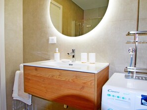Towels - "Cala" mit Balkon by Interhome (Pula)