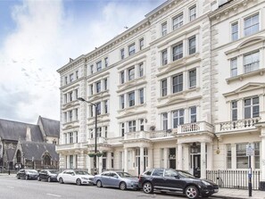 Exterior - in Warwick Sq. im Zentrum von London" by Interhome (Pimlico)