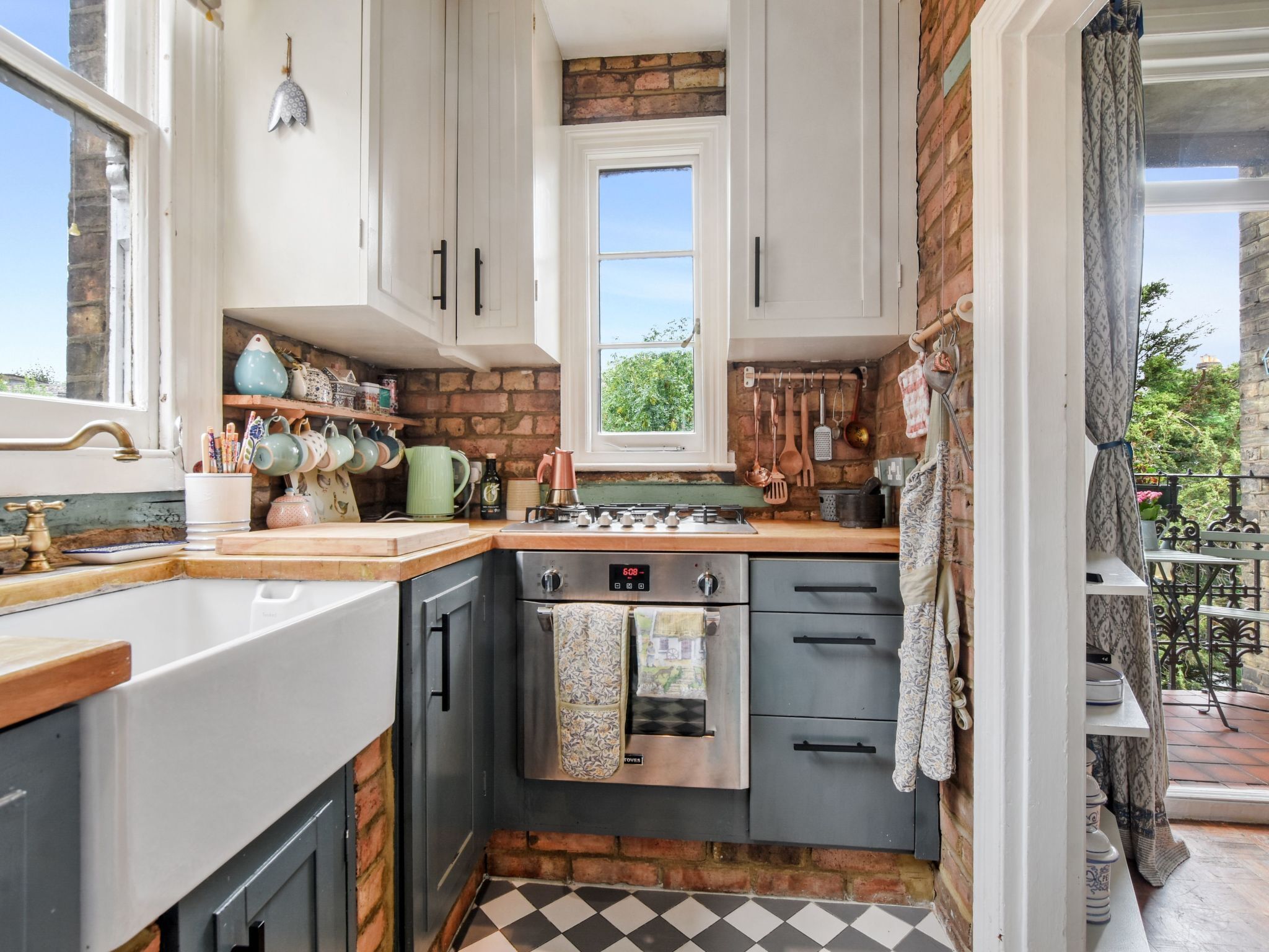 Fridge, oven, cookware/dishes/utensils