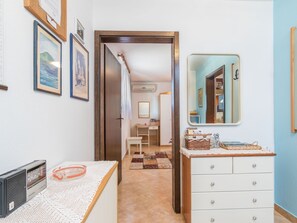 Interior - Natalia 1 by Interhome (Dracevac)