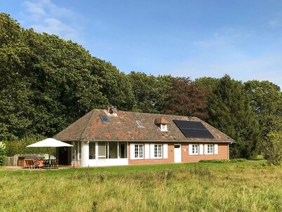 Heidebos für 8 Personen by Interhome