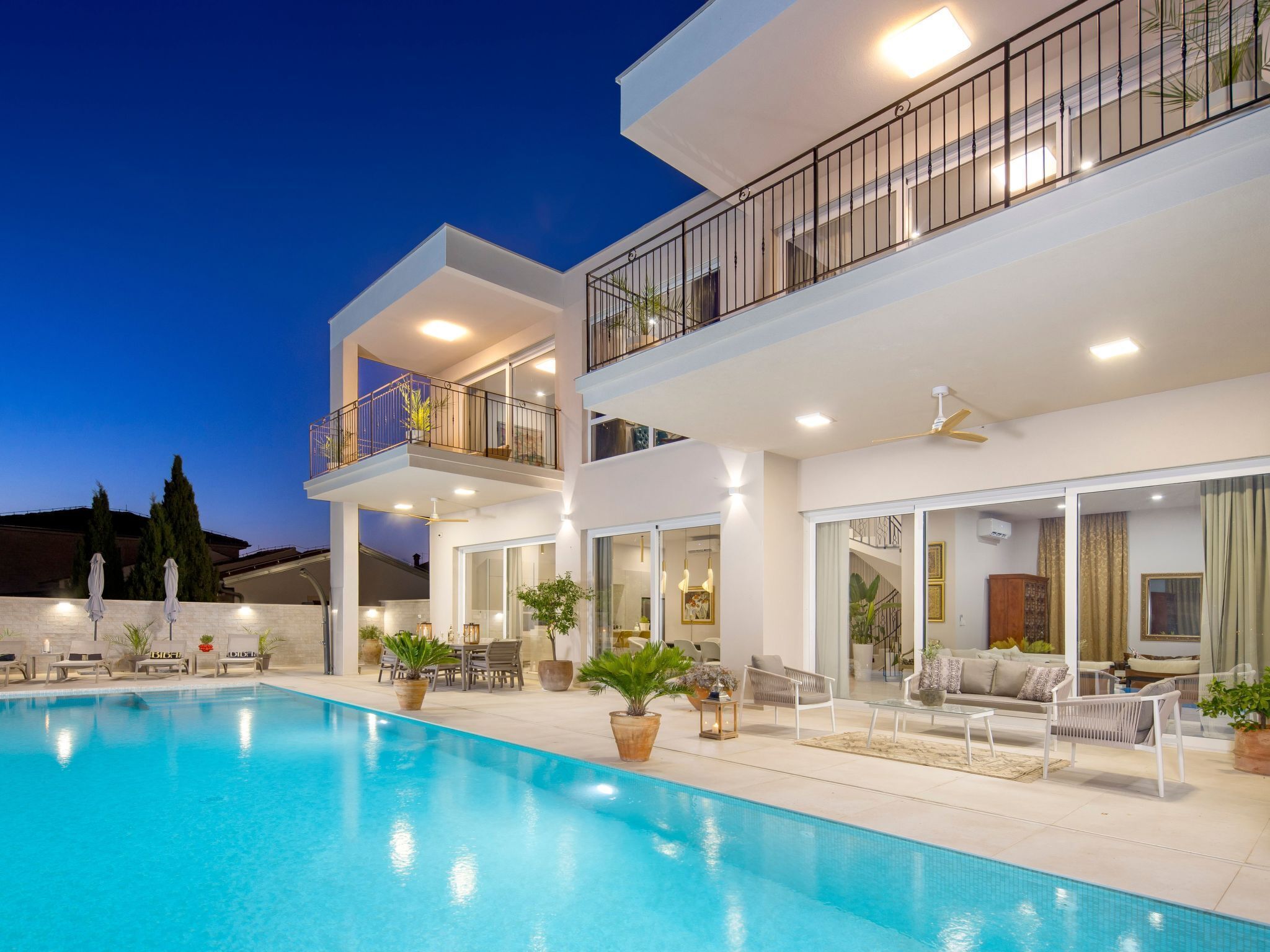 Et oppvarmet basseng