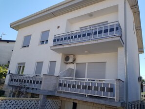 Exterior - Wohnung Hama Komunela mit Garten und Stellplatz by Interhome (Umag)