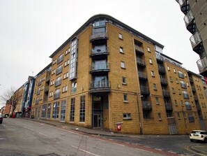Exterior - Zentrale Wohnung Bristol, 2 Betten, Balkon, Wi-Fi by Interhome (Bristol)