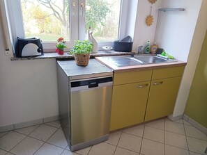 Fridge, microwave, oven, dishwasher - Kottmarsdorf by Interhome (Kottmarsdorf)