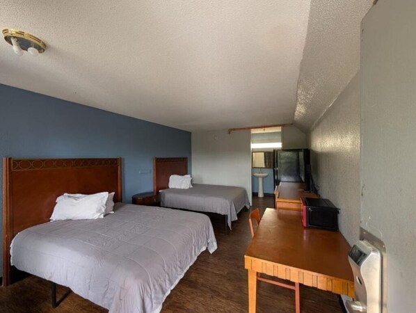 Free WiFi, bed sheets