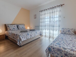 Internet - Milka A2 by Interhome (Poreč)