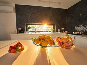 Fridge, microwave, oven, dishwasher - Villa Martin Noel by Interhome (Poreč)