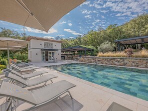 Pool - Bastide Villa with Swimming Pool – Le Plan de La Tour (LE PLAN DE LA TOUR)