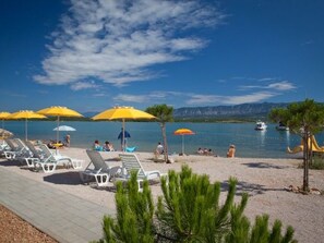 Beach - Apartment Fenix by Interhome (Krk/Čižići)