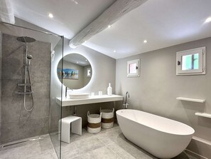 Hair dryer - Sainte-Maxime – Exceptional Bastide with Sea View – Gulf of Saint-Tropez (STE MAXIME)