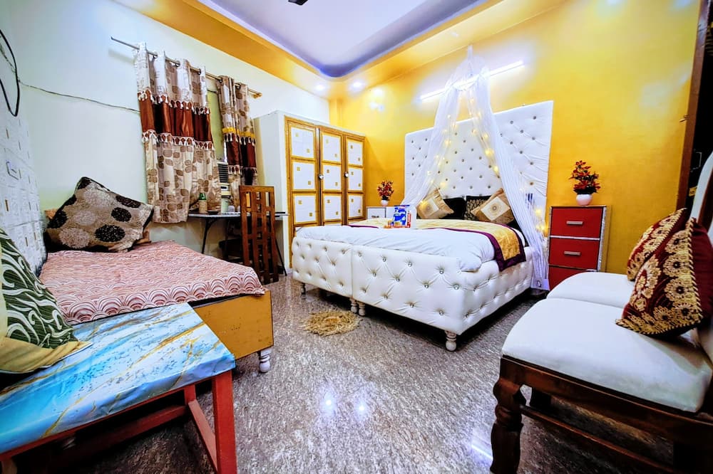 THE DEEP GANESHA INN