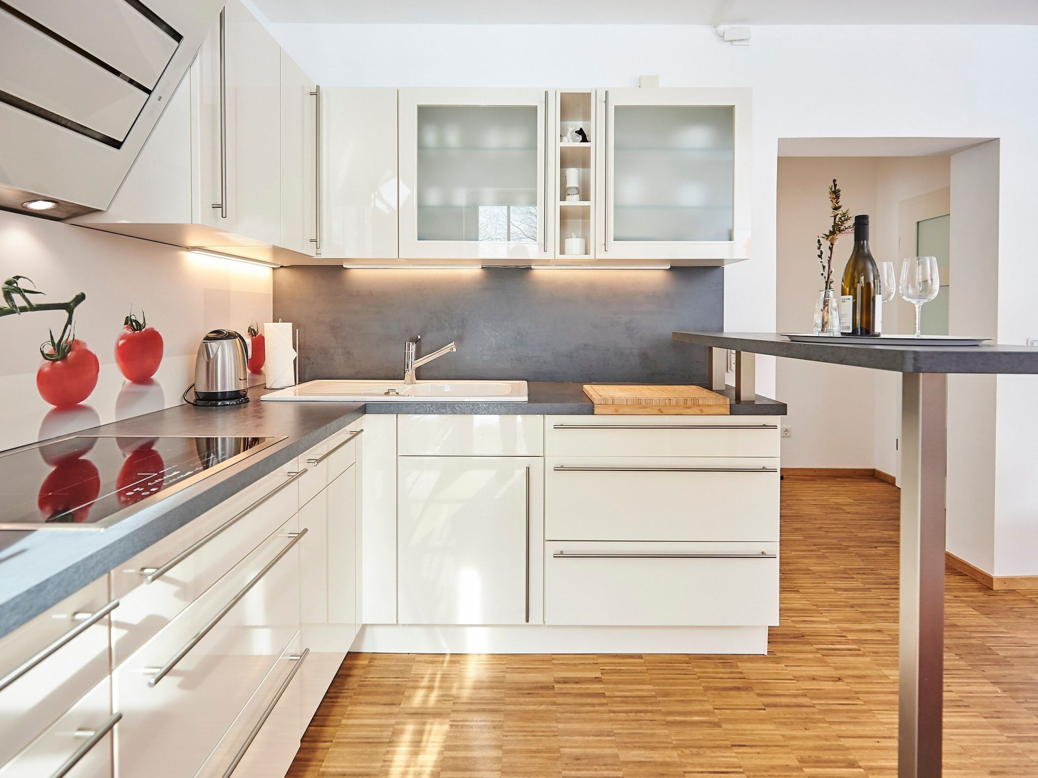 Réfrigérateur, four, lave-vaisselle