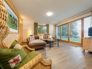 TV - Chalet mit Blick auf das Wasser by Interhome (Dietringen)
